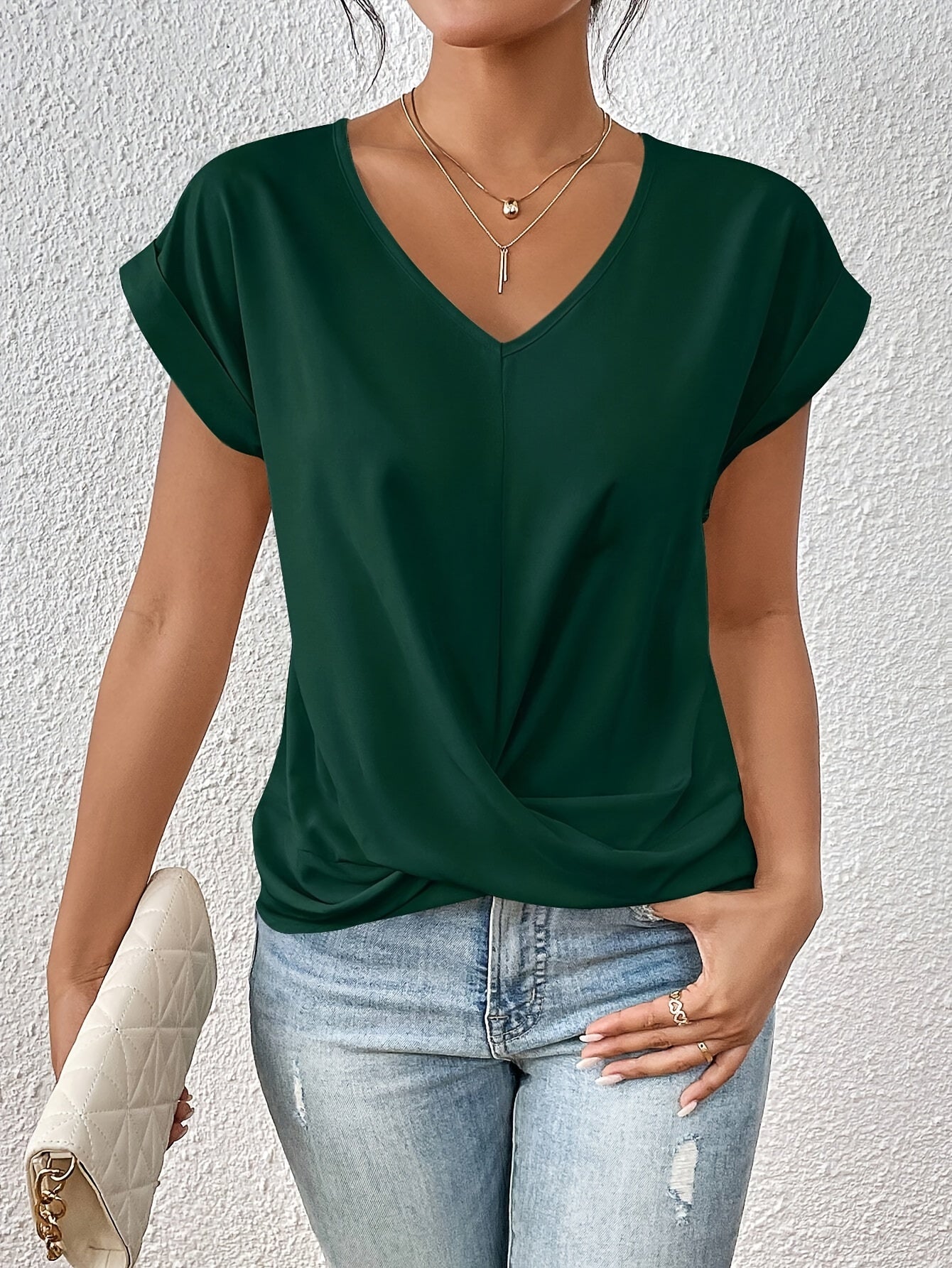 NOVA – Elegant V-Hals Top med Knudedetalje