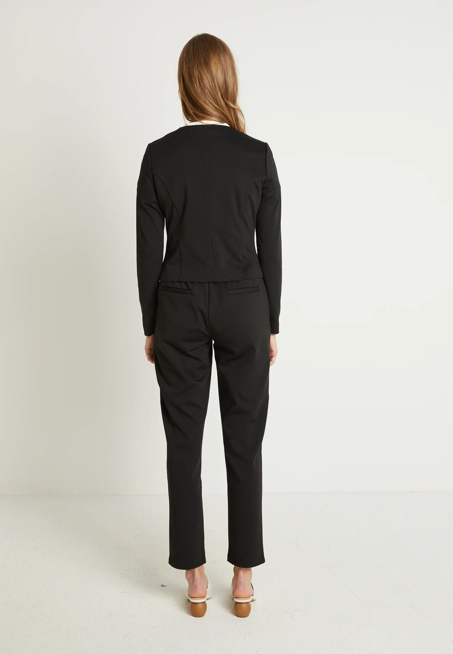 Elegant Cardigan Jakke i Blødt Materiale til Hverdag og Fest
