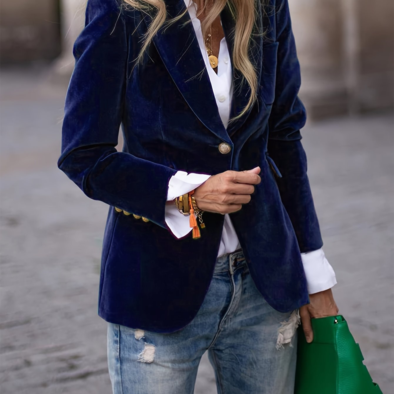Elegant Dames Blazer I Grøn Fløjl - Tidsløs Stil Med Enkel Knaplukning