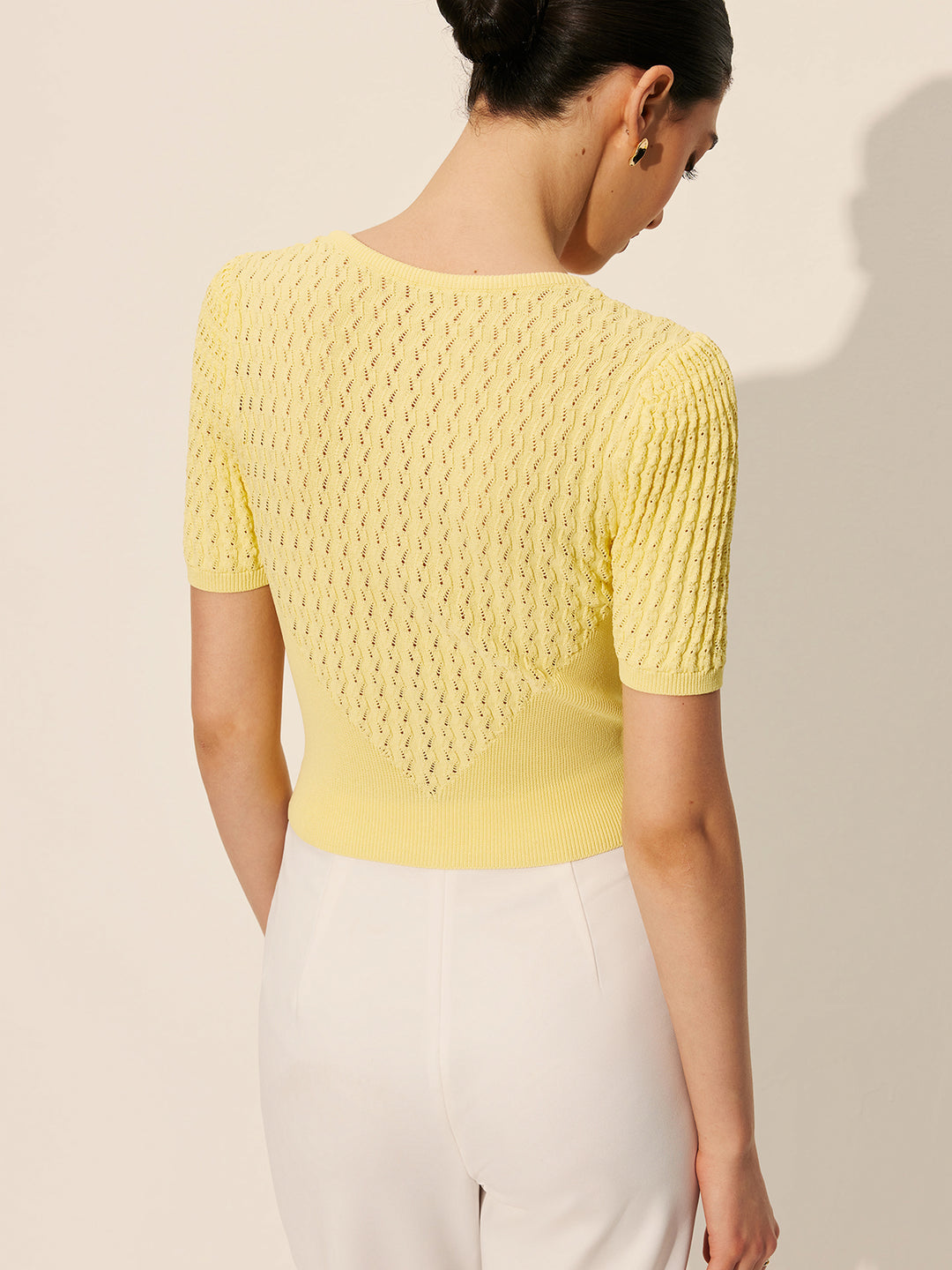Elegant Strikket Top med Knapper - Let, Åndbar og Stilfuld Design