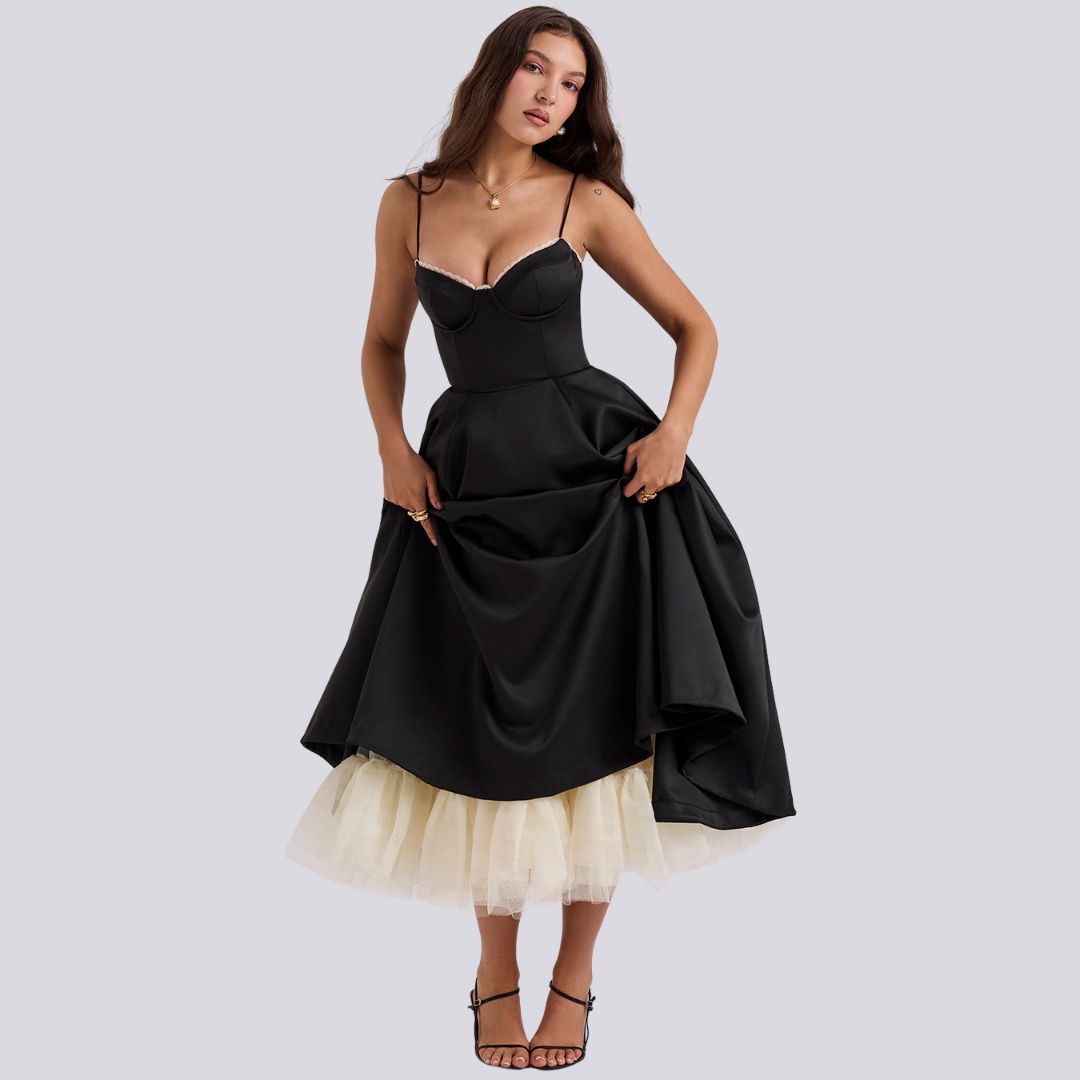 LOVA – V-hals Maxi Kjole med Elegant Fald
