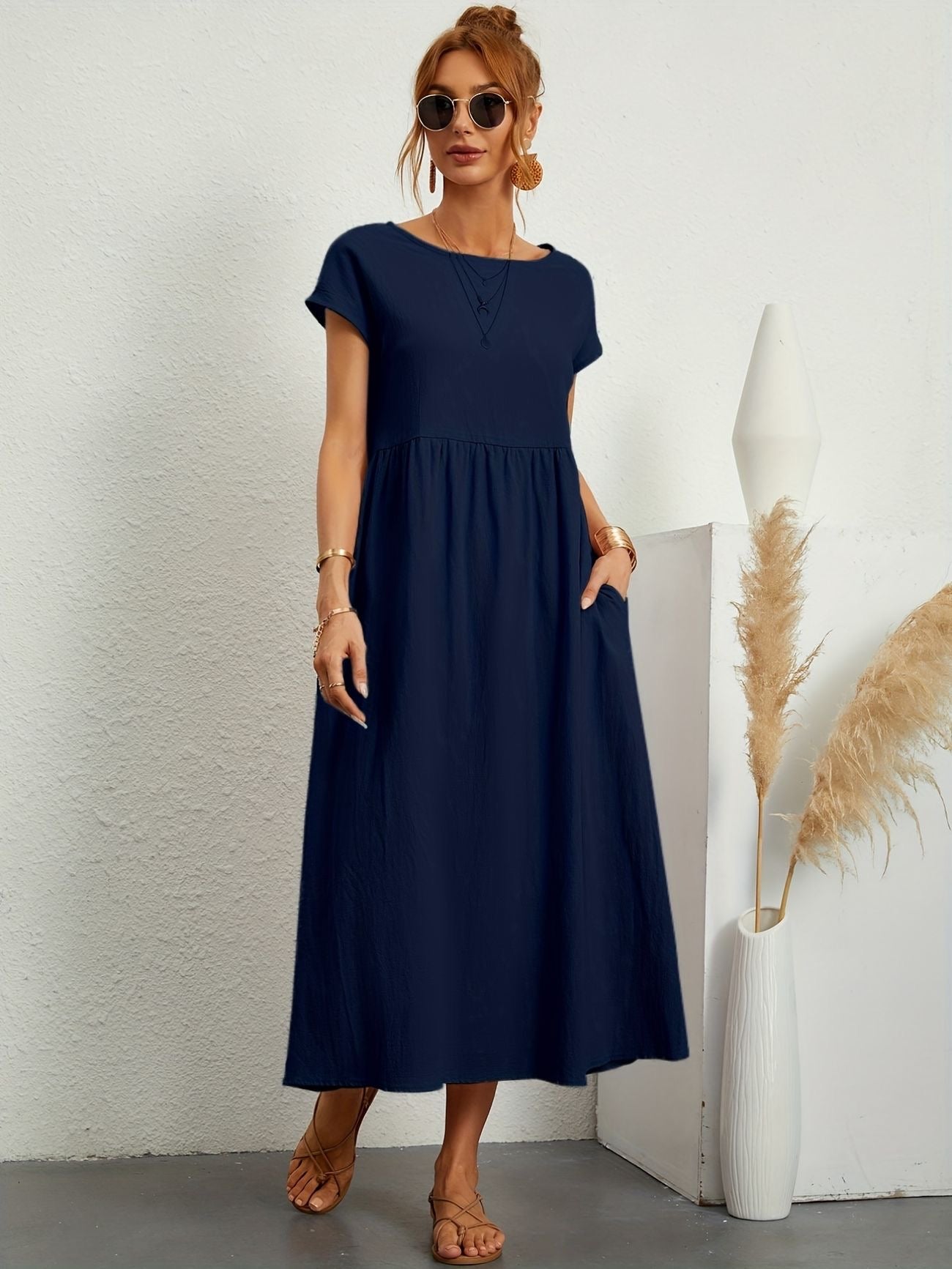 Greta - Afslappet Hørkjole med Åndbart Design og Elegant Snit