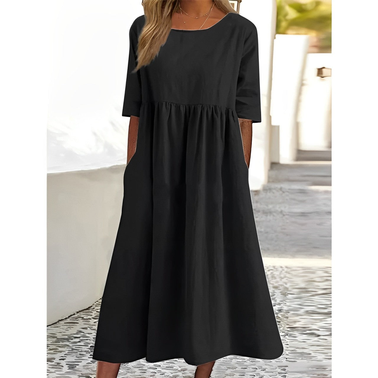 Ella - Midi Kjole i Åndbar Bomulds-Hør med Elegant Lægdesign