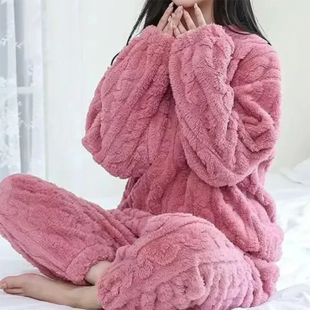 HyggeWear - Todelt Loungewear Sæt i Blødt Plysstof til Damer med Elastisk Linning-1