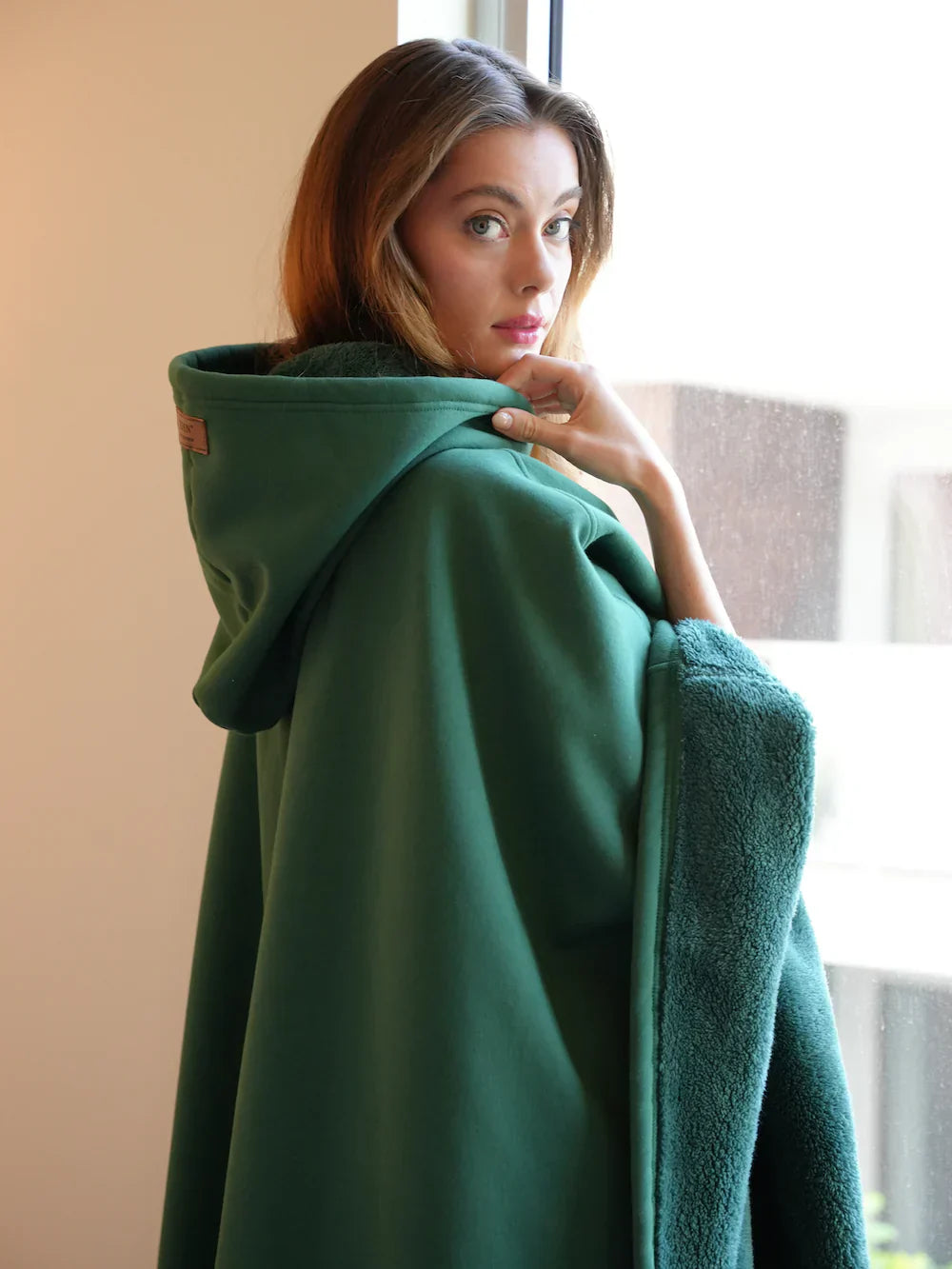 Eden Hoodie Blanket - Oversized, Silk-Like Fabric for Ultimate Relaxation-2
