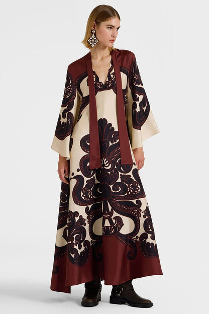 NAYELA – Tropisk satinkjole med botanisk print