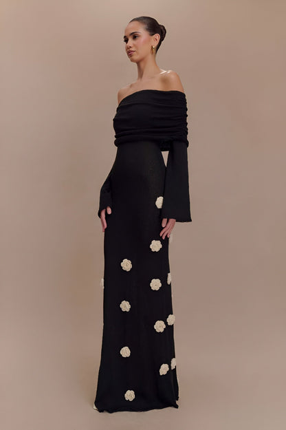 Elegant Off-Shoulder Kjole med Draperet Halslinje - Flatterende Pasform og Behageligt Materiale-6