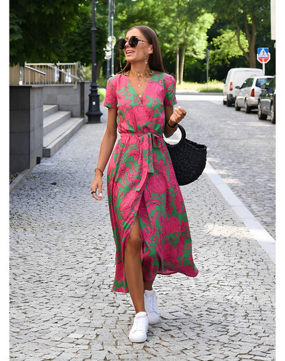 Elegant Blomsterprint Sommerkjole - Letvægts, Behagelig Pasform, Ideel Til Sommerdage