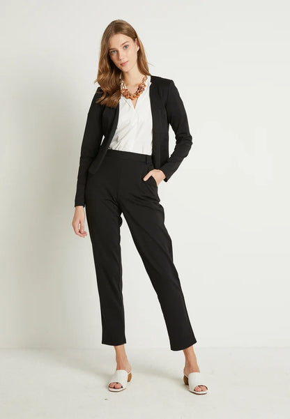 Elegant Cardigan Jakke i Blødt Materiale til Hverdag og Fest