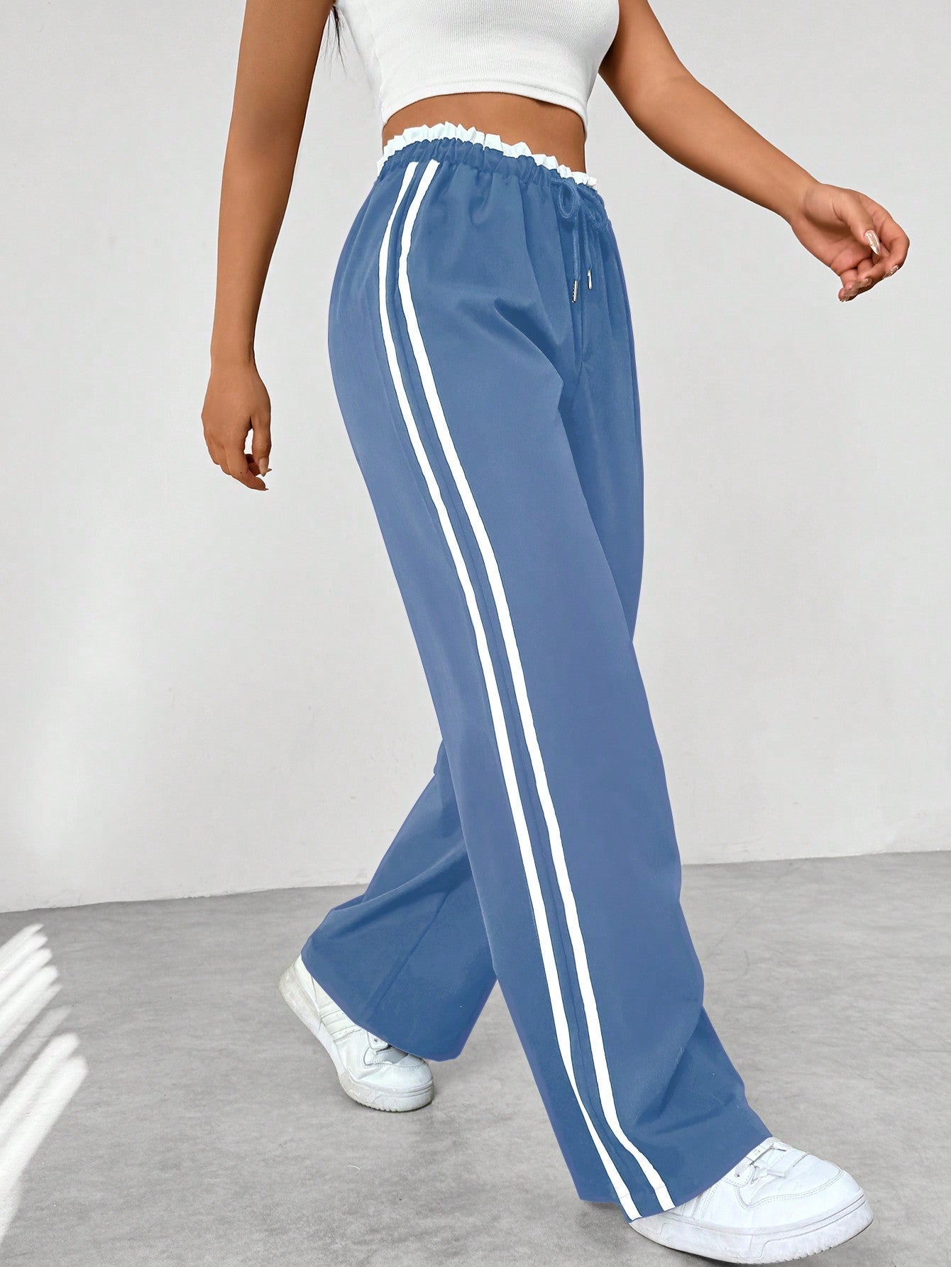 Elsa - Casual Damesbroek med Stribet Farveblokdesign og Comfy Fit