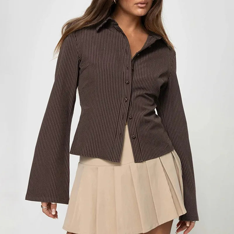 Variant image for Eva - Retro Bluse Med Flared Ærmer Og Slim-Fit Design - Chic Og Komfortabel-1