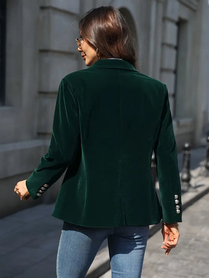 NORA - Elegant Damesblazer i Blødt Fløjl med Flatterende Pasform til Alle Anledninger