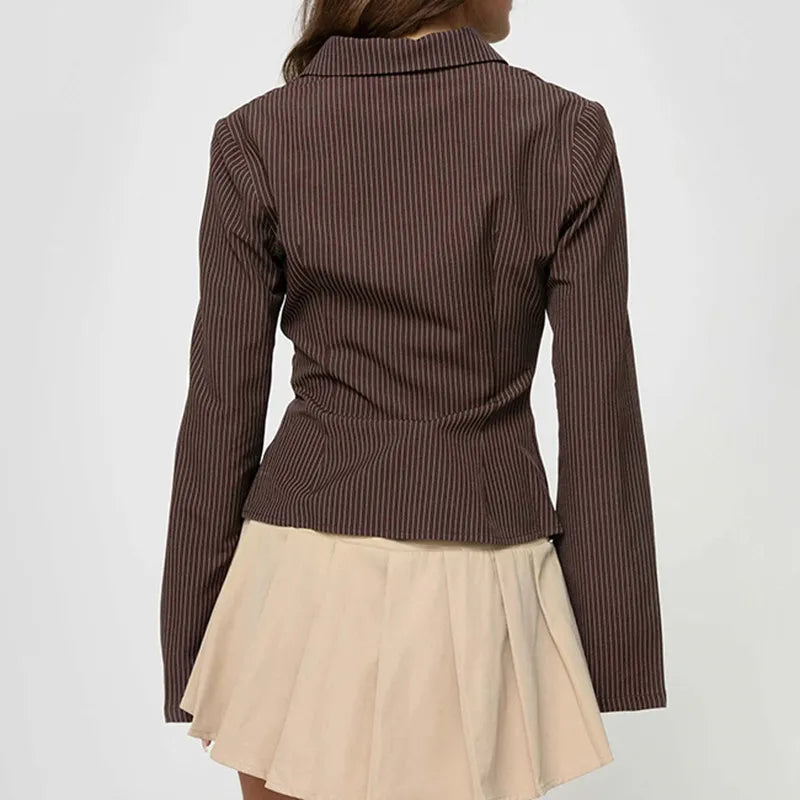 Eva - Retro Bluse Med Flared Ærmer Og Slim-Fit Design - Chic Og Komfortabel-6