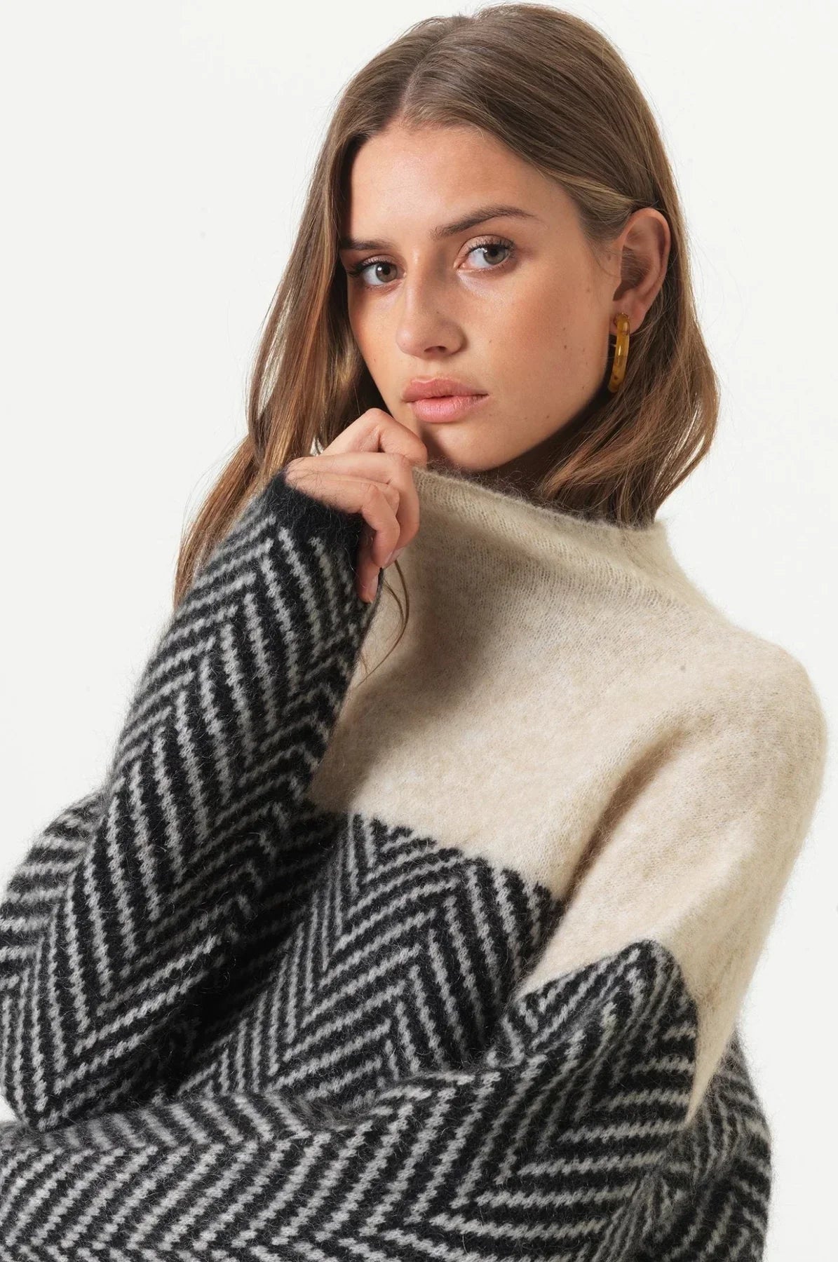Alma – Rullekrave i Faux Cashmere