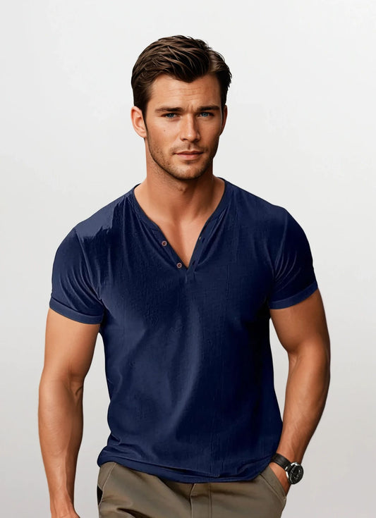 NOLAN – Knappet Basis Tee