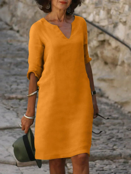 Josette - Elegant V-hals Kjole i Silke og Chiffon Med Flatterende Pasform