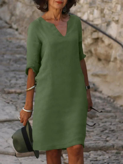 Josette - Elegant V-hals Kjole i Silke og Chiffon Med Flatterende Pasform