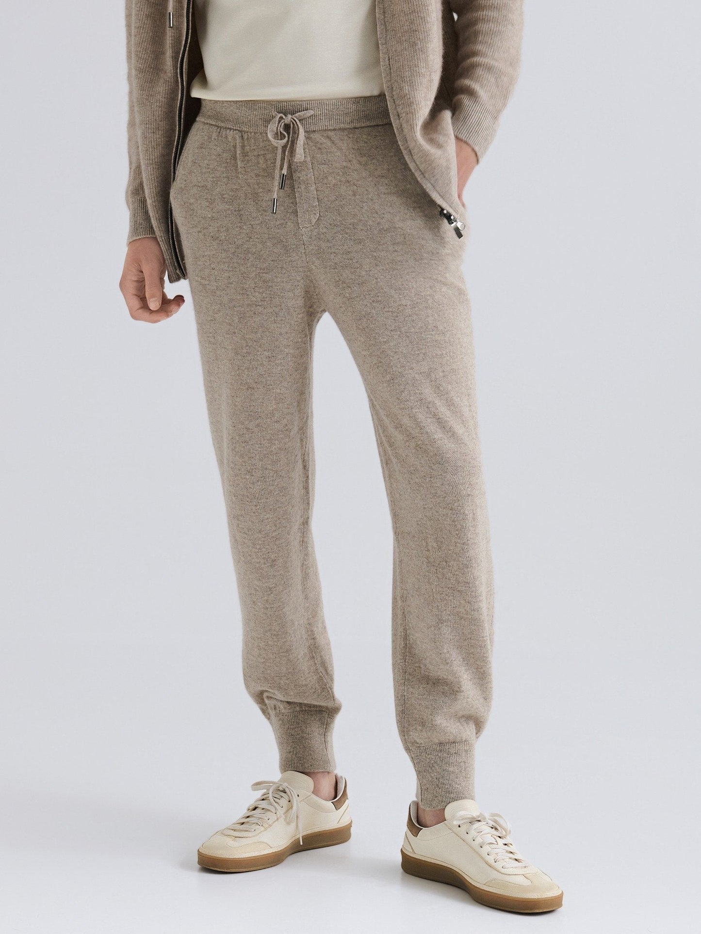 Grand Arbre - Cashmere Sweatpants i Beige med Justerbar Talje og Komfortabel Pasform