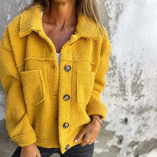 Filipa - Sort Uldjakke Dame Med Reversibel Hals og Dekorative Knapper